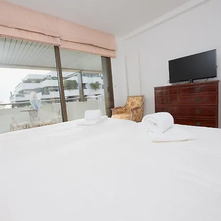Prive Vue Centre Gray D'albion * Κάννες