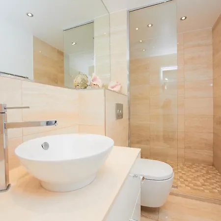 Prive Vue Centre Gray D'albion *